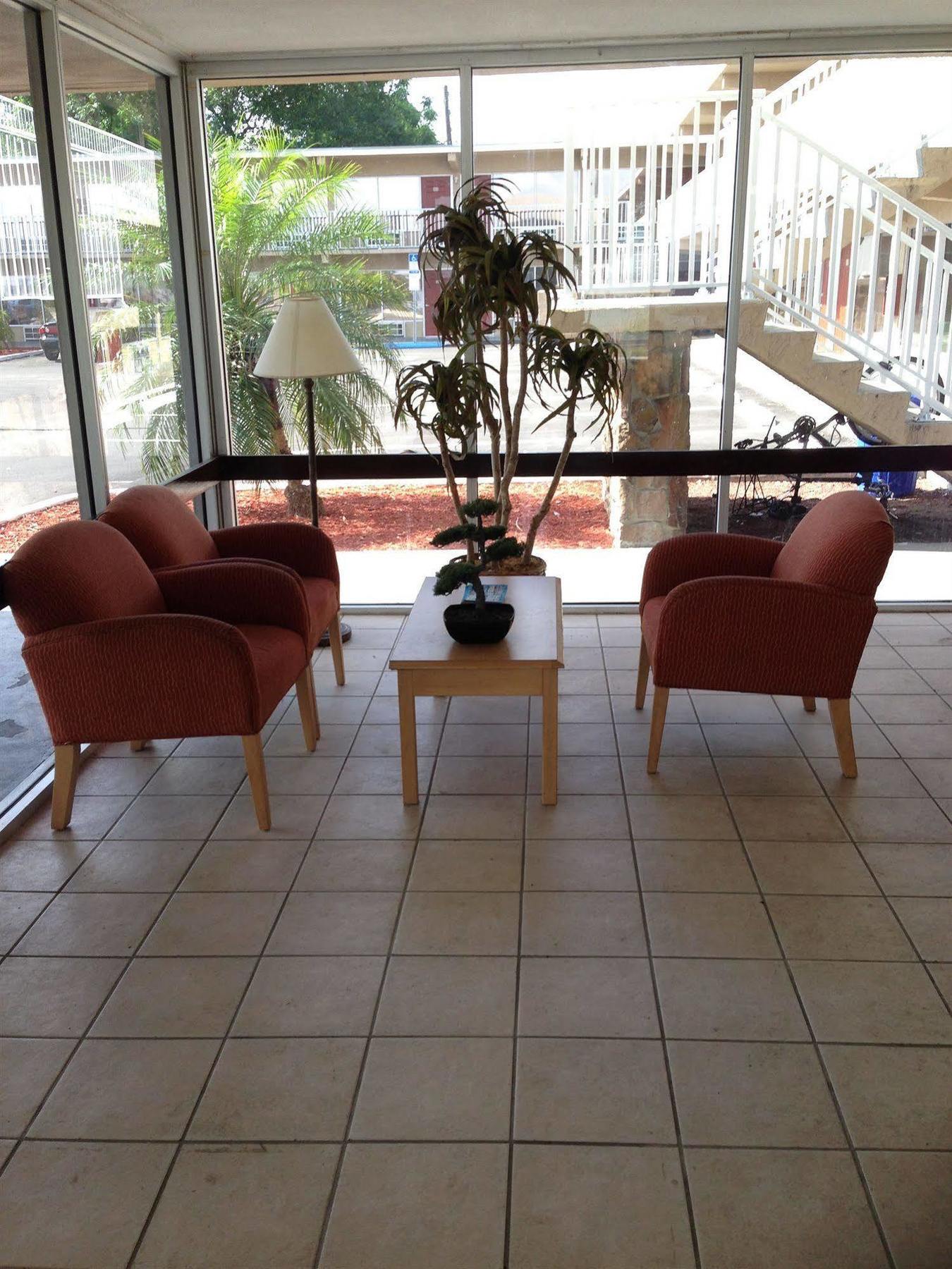 לייקלנד Lakeview Motel מראה חיצוני תמונה